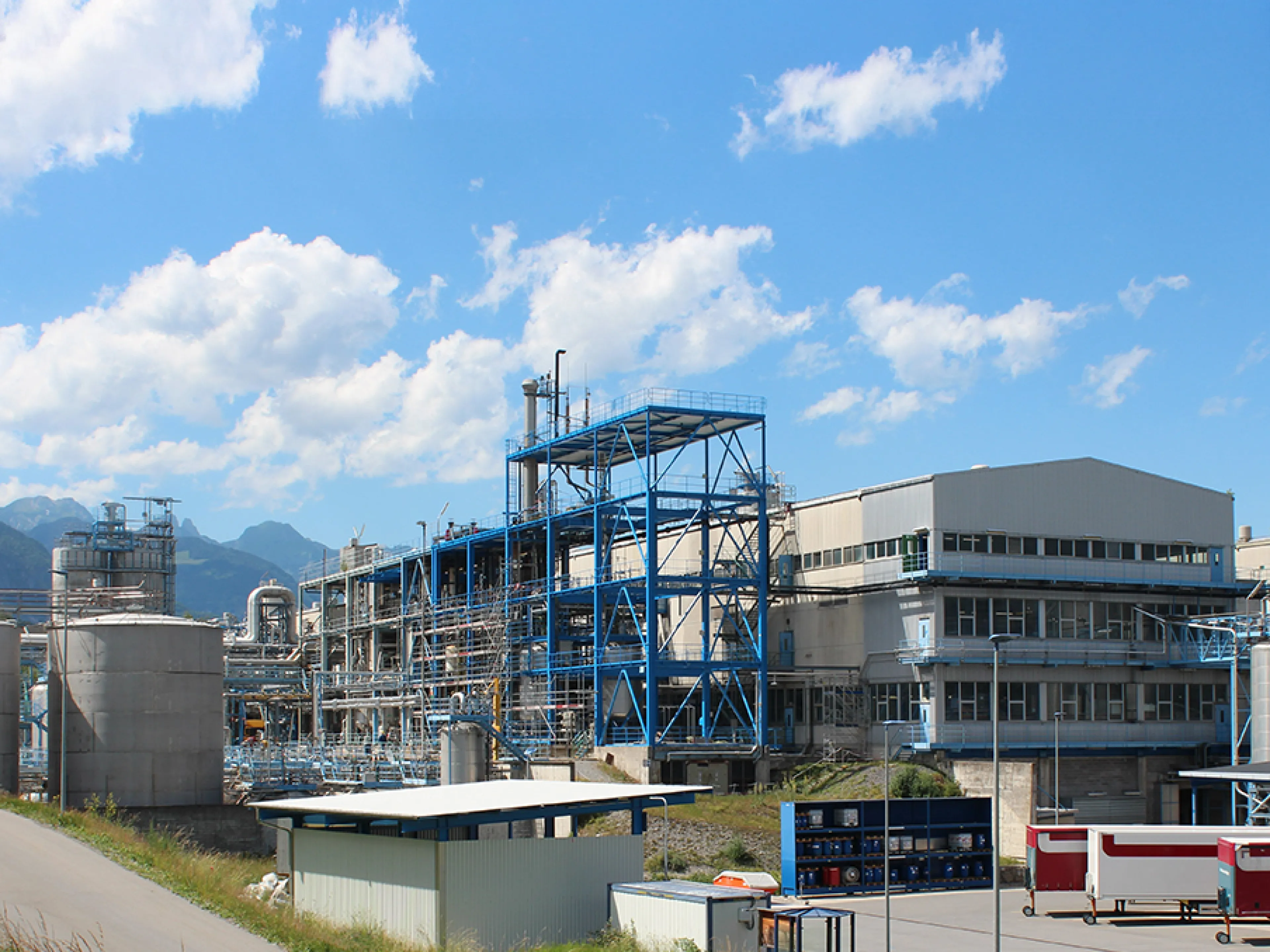 BASF-Produktionsgebäude für optische Aufheller am Standort Monthe