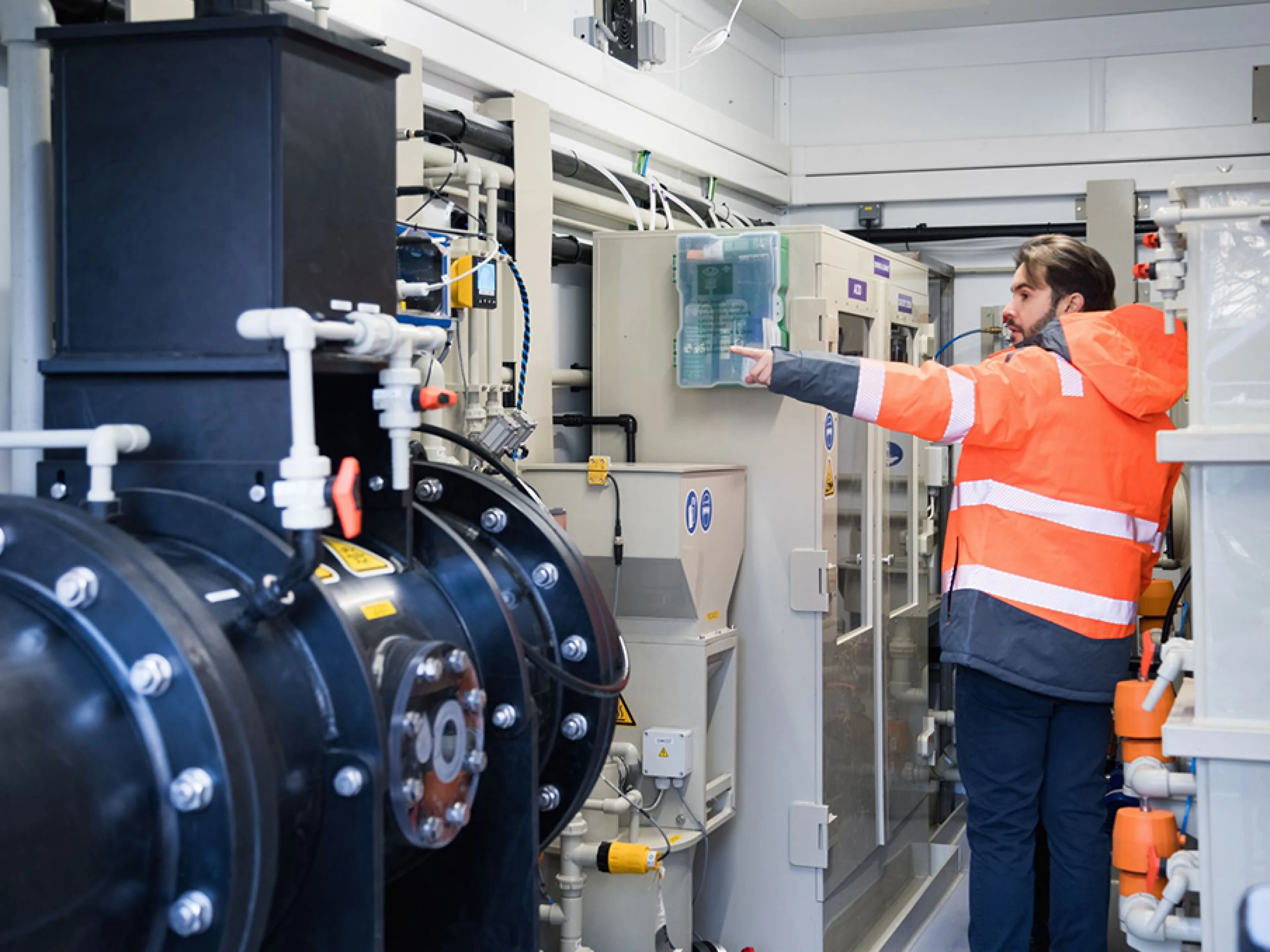 Oxyle hat seine PFAS-Zerstörungslösung erfolgreich direkt bei einem Industriekunden vor Ort validiert und damit die Praxistauglichkeit der Technologie für den großtechnischen Einsatz belegt
