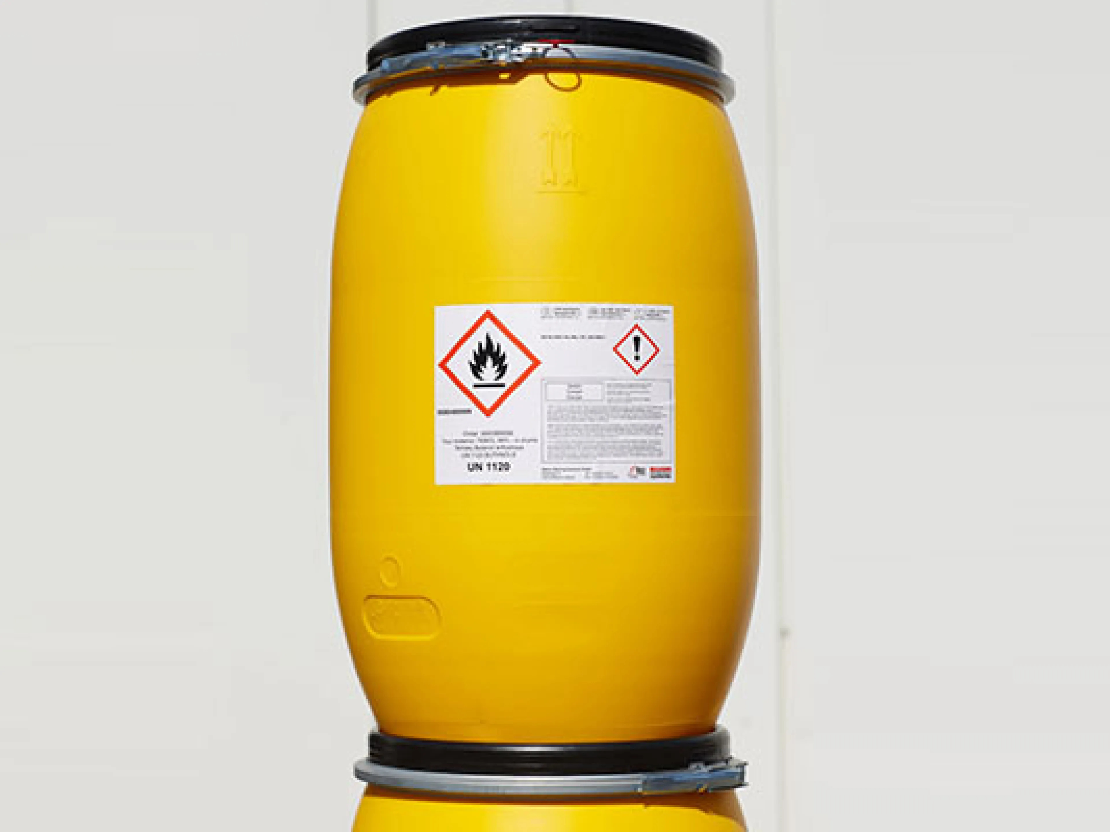 Bluhm Systeme Fassetikettierung