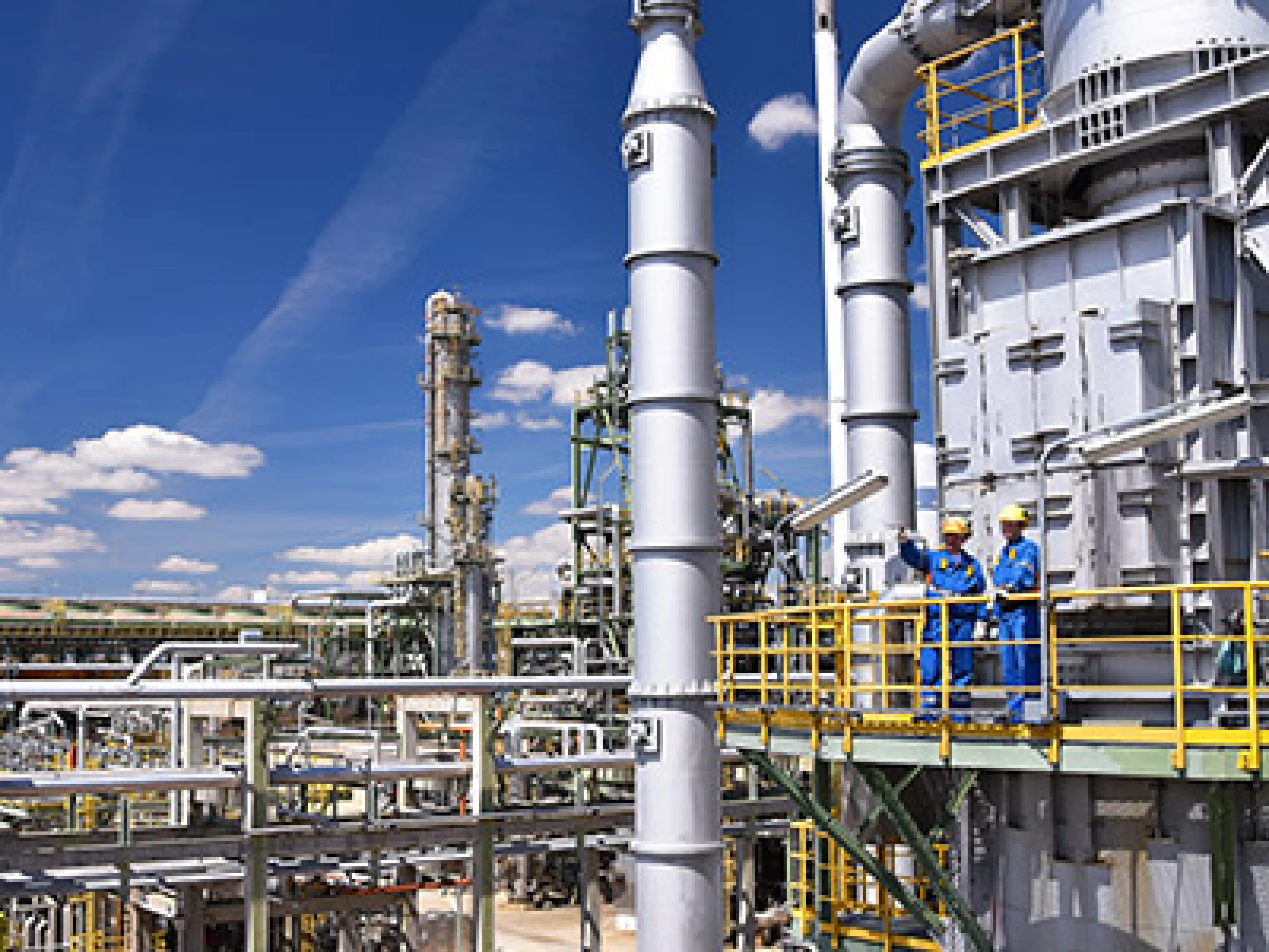 Chemie-Tarifvertrag: Fast sieben Prozent Entgelterhöhung in zwei Stufen