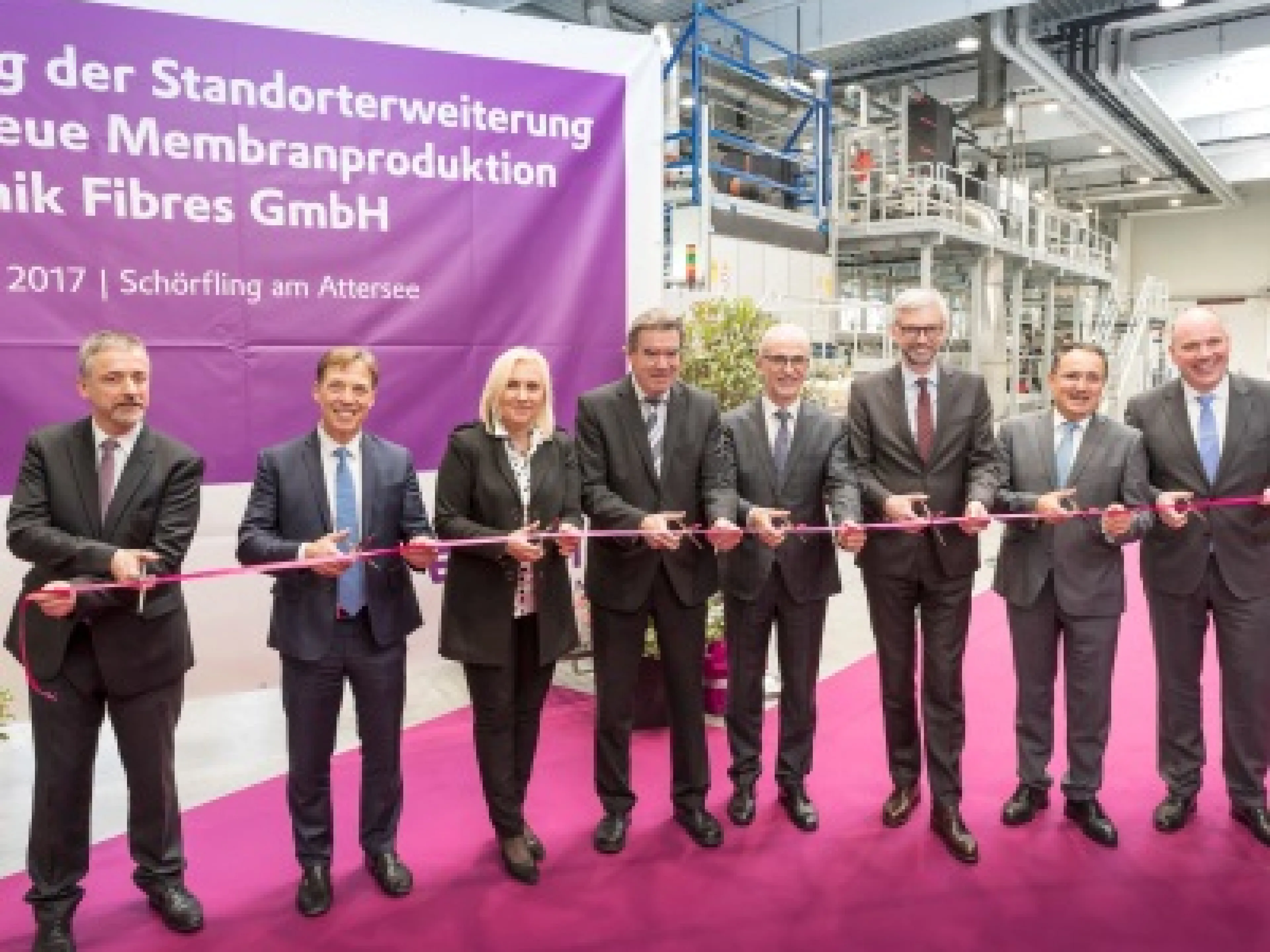Evonik eröffnet neue Membranproduktion in Schörfling