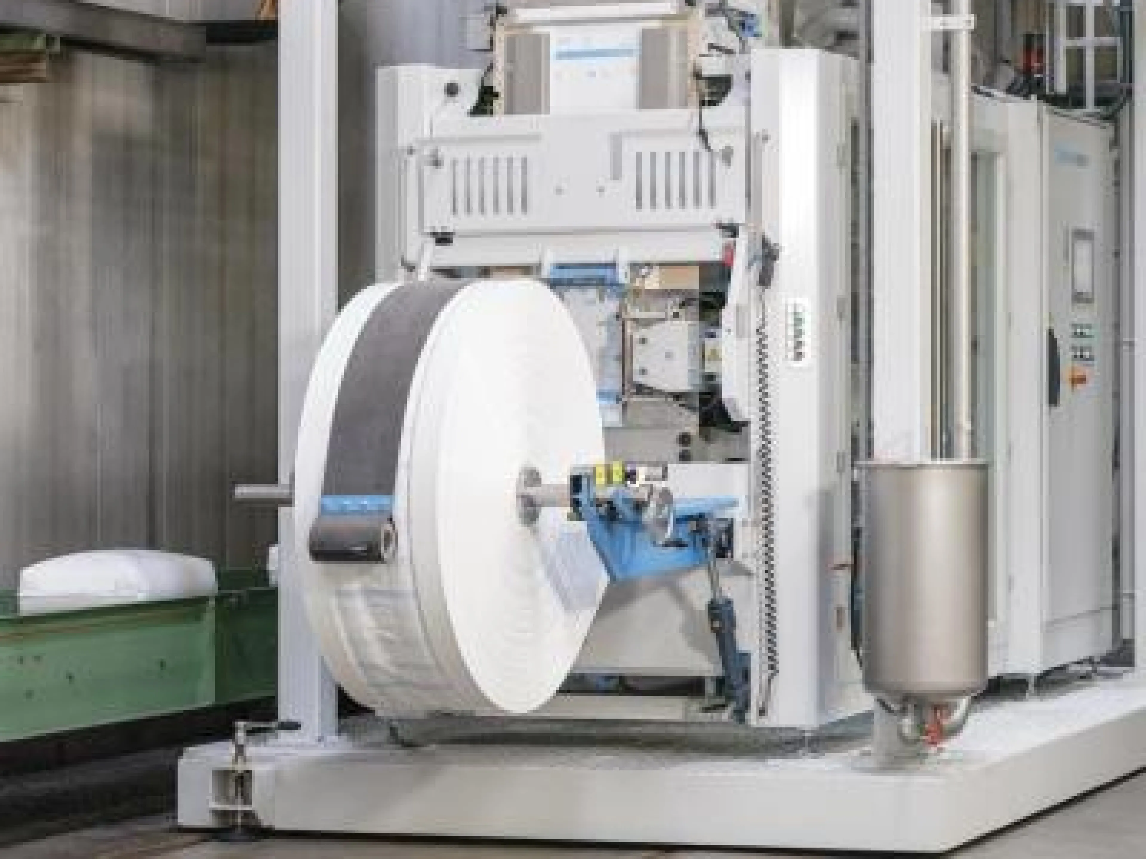 Für die chemische und petrochemische Industrie hat die Beumer Group die Form-Fill-Seal-Anlage Beumer Fillpac FFS im Programm