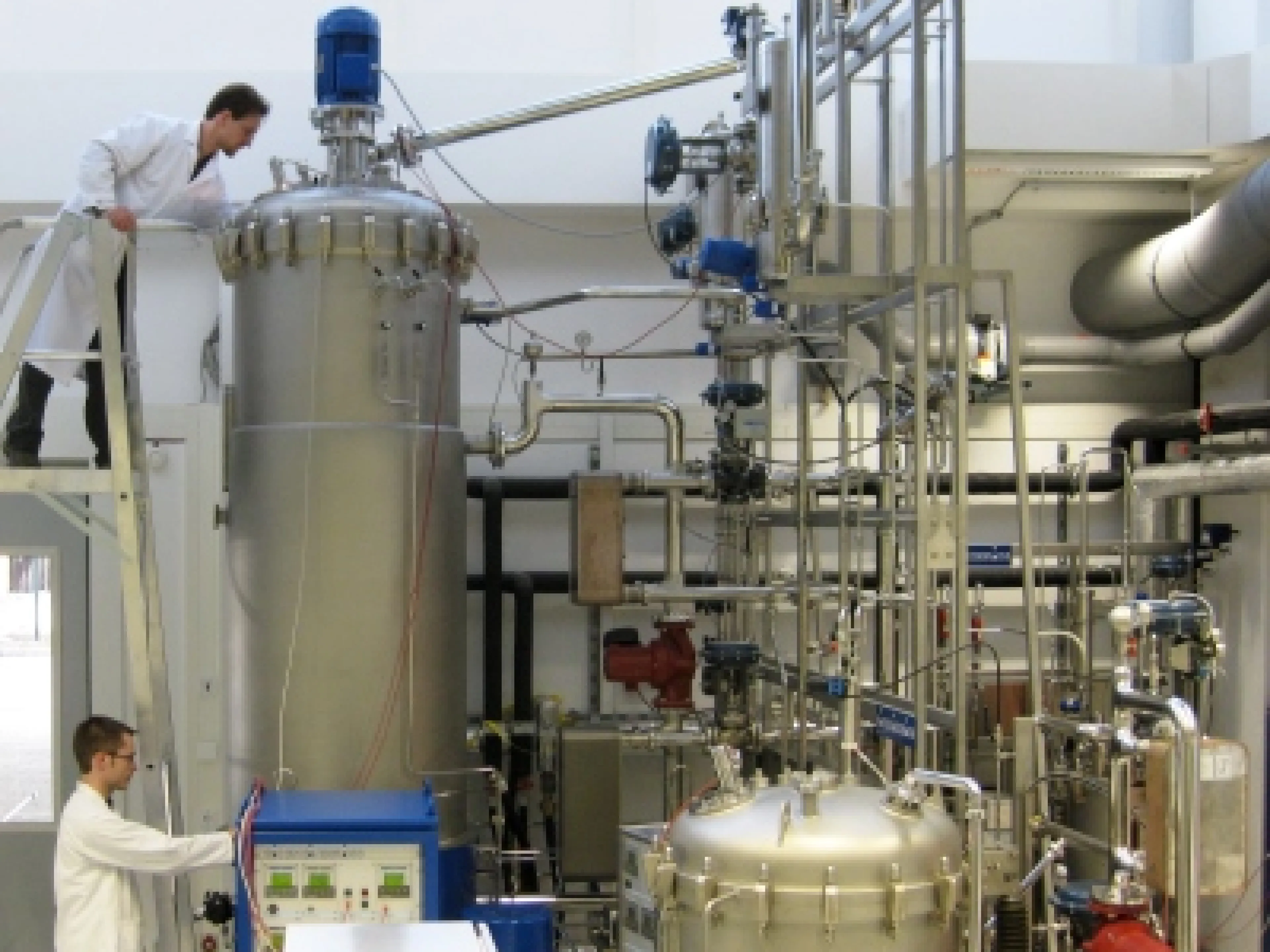 Technikum des Forschungszentrums für Weiße Biotechnologie