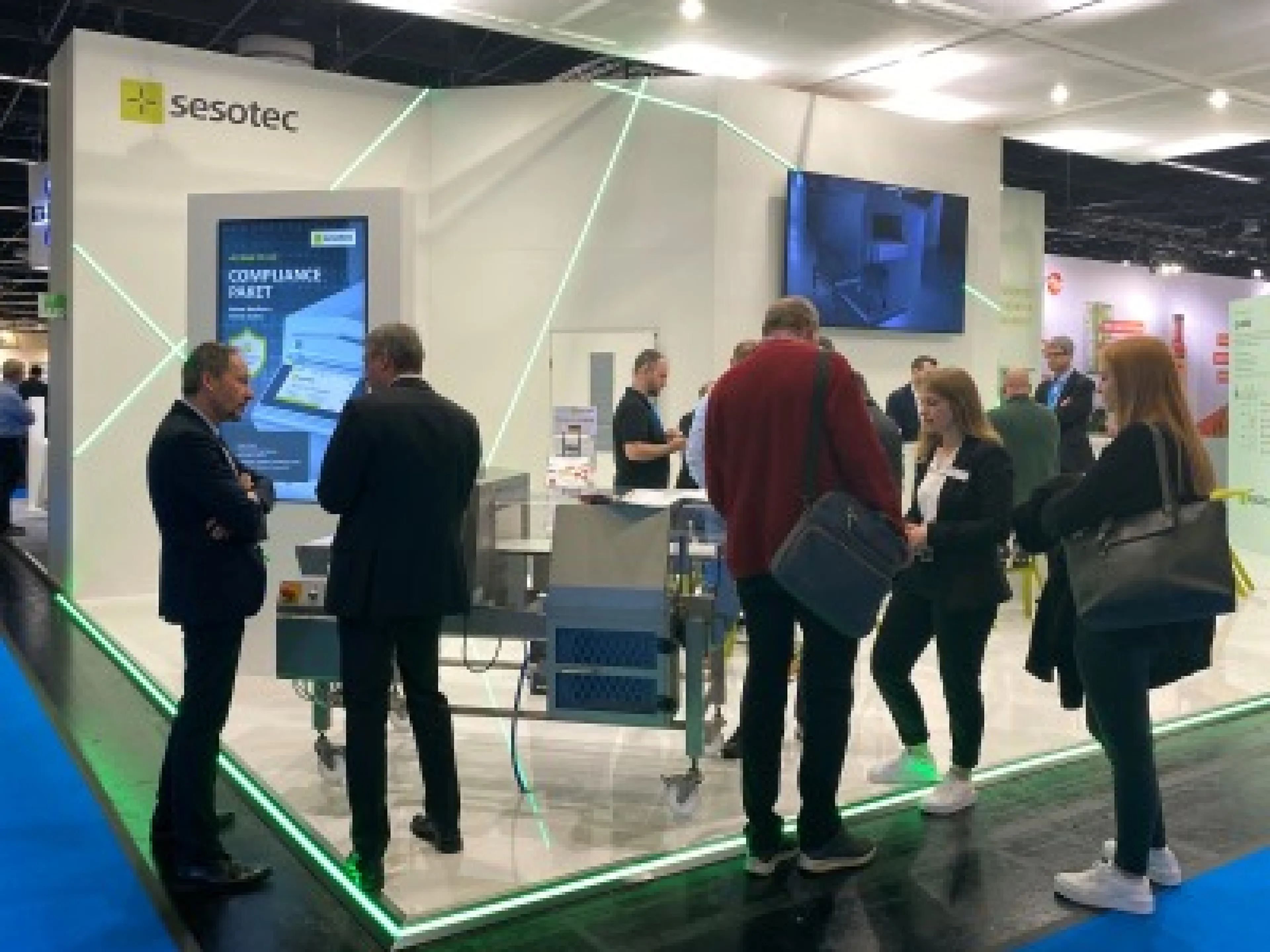 Endlich wieder Messen mit vielen tollen Gesprächen auf dem Sesotec Stand in neuem Design