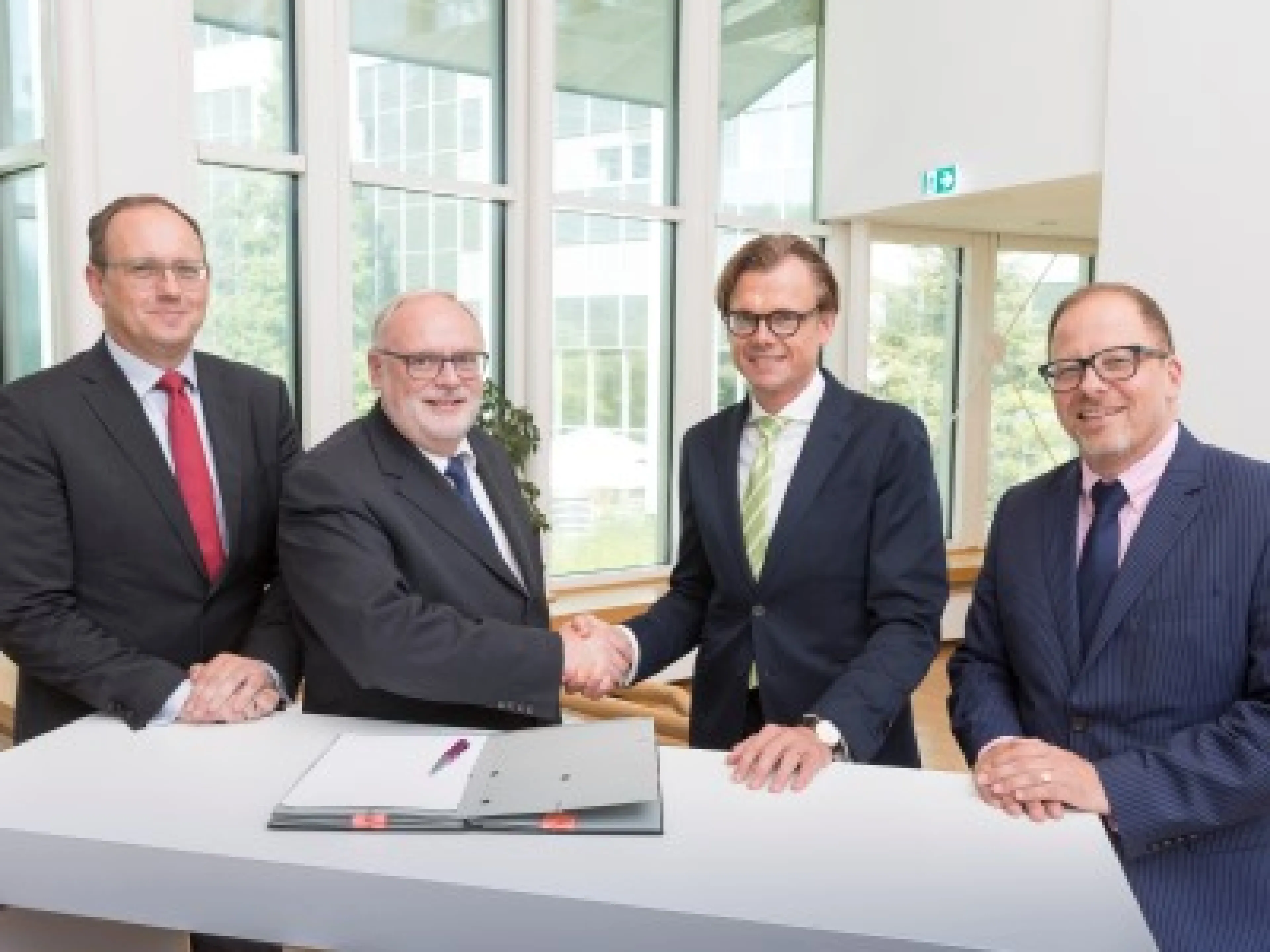 Evonik wird im Chemiepark Marl ein neues hocheffizientes und modernes Gas- und Dampfturbinenkraftwerk errichten