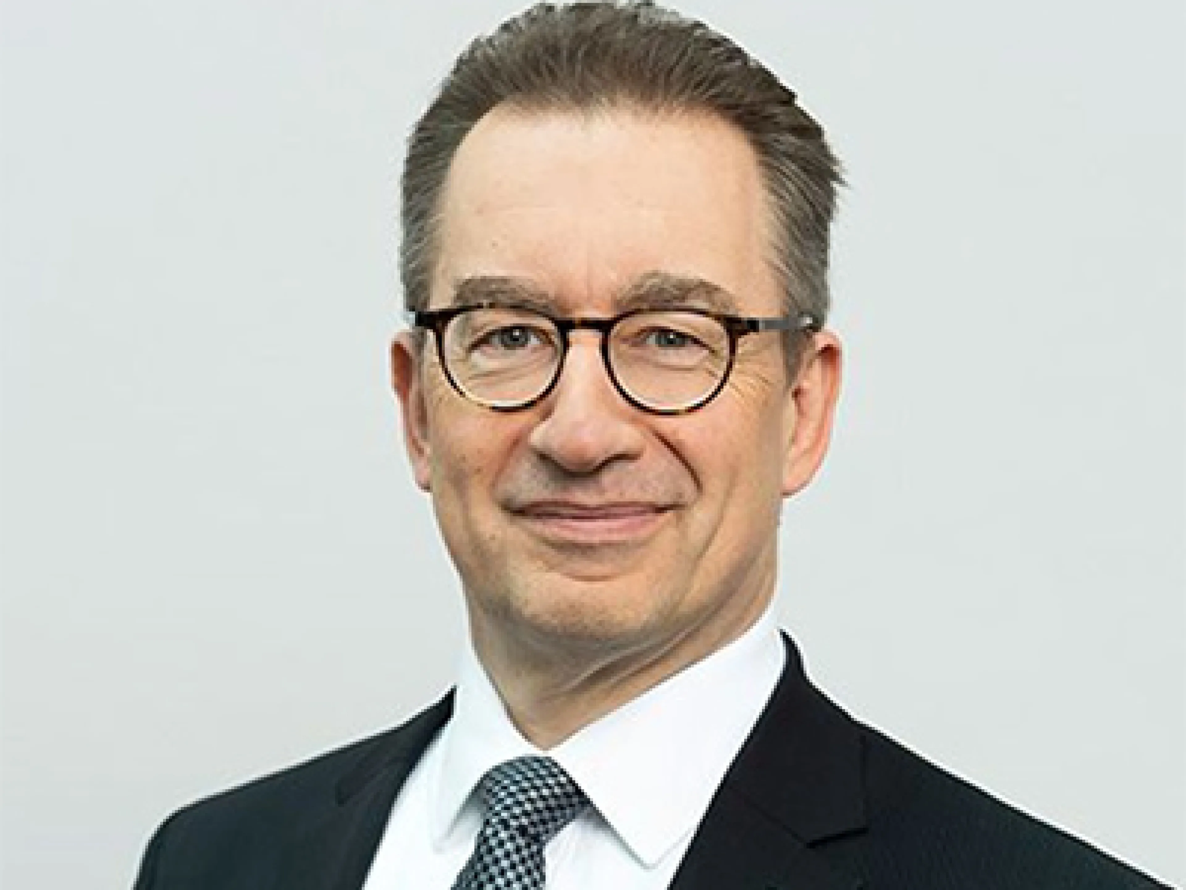 Dr. Markus Vöge, CEO von Zeppelin Systems