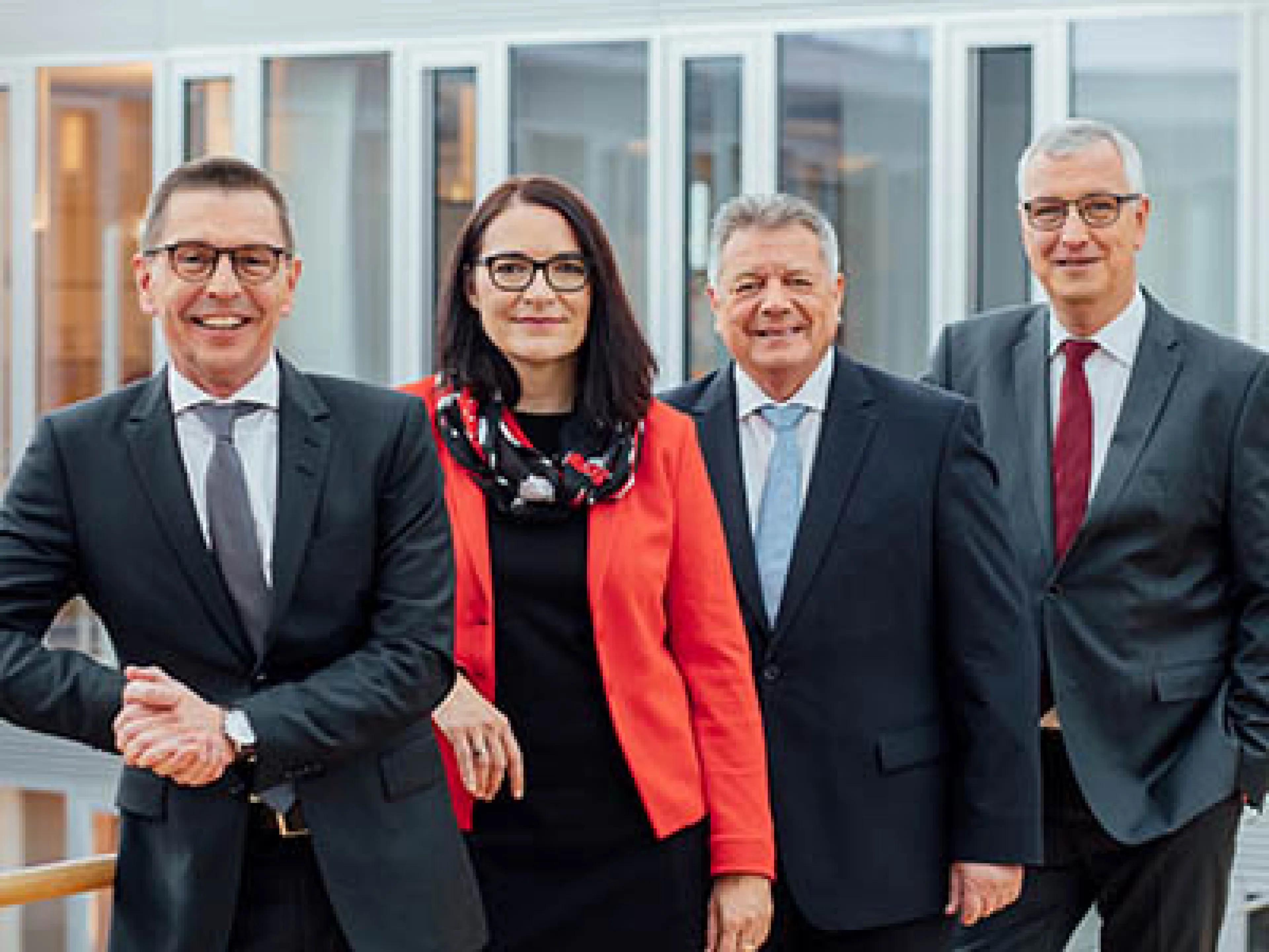 Geschäftsführung des Zeppelin Konzerns (v.l.n.r.): Christian Dummler, Alexandra Mebus, Michael Heidemann, Peter Gerstmann