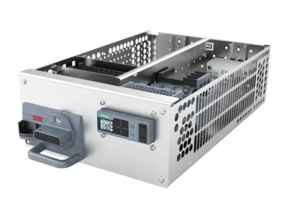 Motormanagement-System „Simocode M-CP“, verbaut im Einschub, Bild: Siemens Motormanagement-System „Simocode M-CP“, verbaut im Einschub