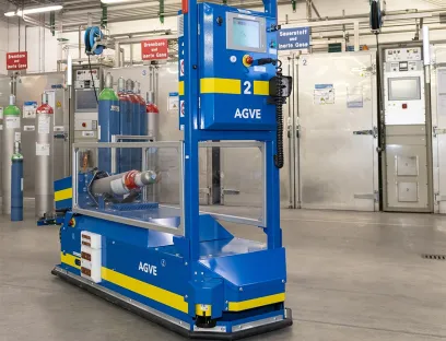Linde hat den anspruchsvollen Produktionsprozess für Prüfgase automatisiert, die vorwiegend zur Kalibrierung von Messgeräten eingesetzt werden, Bild: Linde Linde hat den anspruchsvollen Produktionsprozess für Prüfgase automatisiert, die vorwiegend zur Kalibrierung von Messgeräten eingesetzt werden