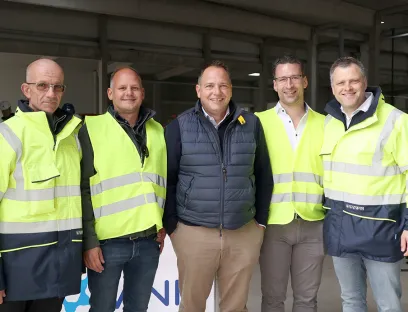 Vink Chemicals hat mit einem Richtfest in Schwerin die Fertigstellung des Rohbaus am dritten Produktionsstandort in Deutschland gefeiert. Im Bild ist das Management des Unternehmens zu sehen, Bild: Vink Chemicals Vink Chemicals hat mit einem Richtfest in Schwerin die Fertigstellung des Rohbaus am dritten Produktionsstandort in Deutschland gefeiert. Im Bild ist das Management des Unternehmens zu sehen