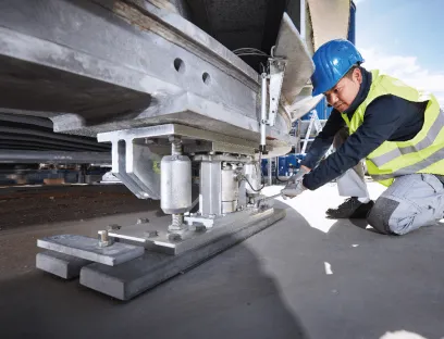 Im Unterschied zu allen anderen Verfahren misst die gravimetrische Füllstandsmessung nicht ein abgeleitetes Prozesssignal, sie misst die Masse