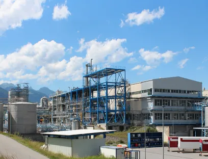 BASF-Produktionsgebäude für optische Aufheller am Standort Monthe