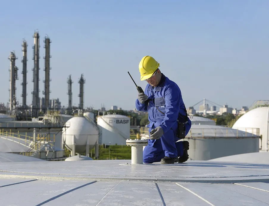 Tanklager der BASF im Stammwerk in Ludwigshafen, Bild: BASF Tanklager der BASF in Ludwigshafen