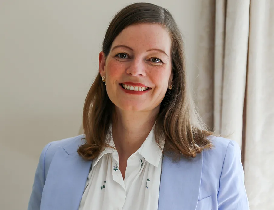 Dechema-Preis 2025 für Prof. Dr. Nina Hartrampf vom Department Chemie der Universität Zürich 