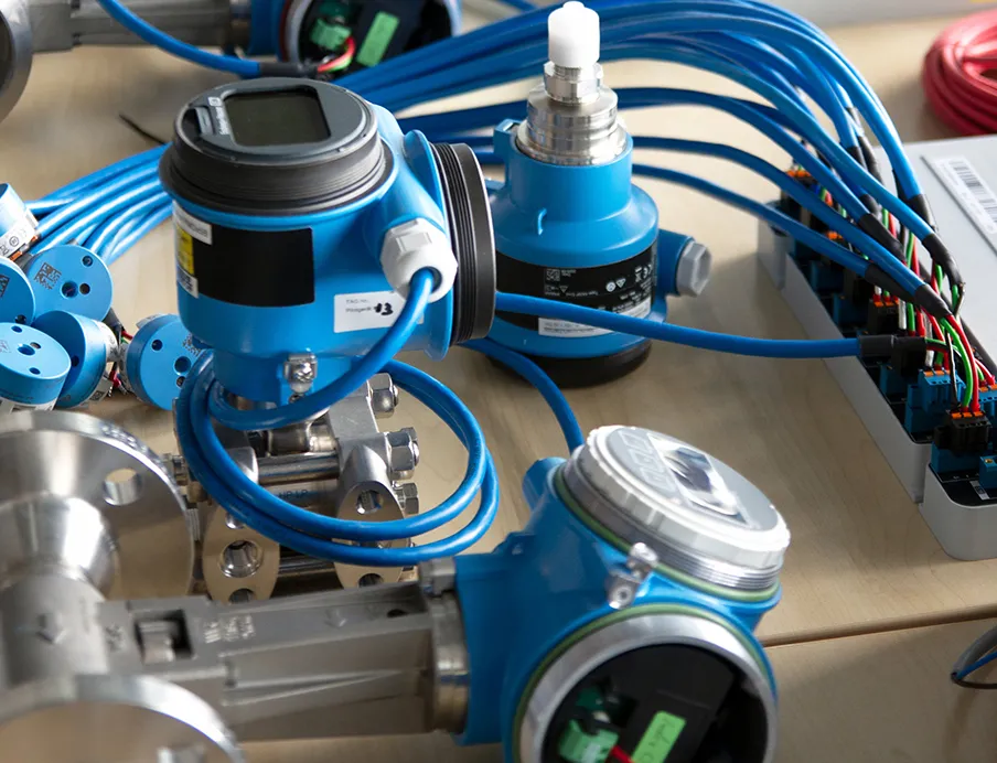 Ethernet-APL im Praxistest: Endress+Hauser validierte gemeinsam mit Covestro, BASF und Yokogawa die Skalierbarkeit von Ethernet-APL in einer komplexen, herstellerübergreifenden Prozessautomatisierungsumgebung